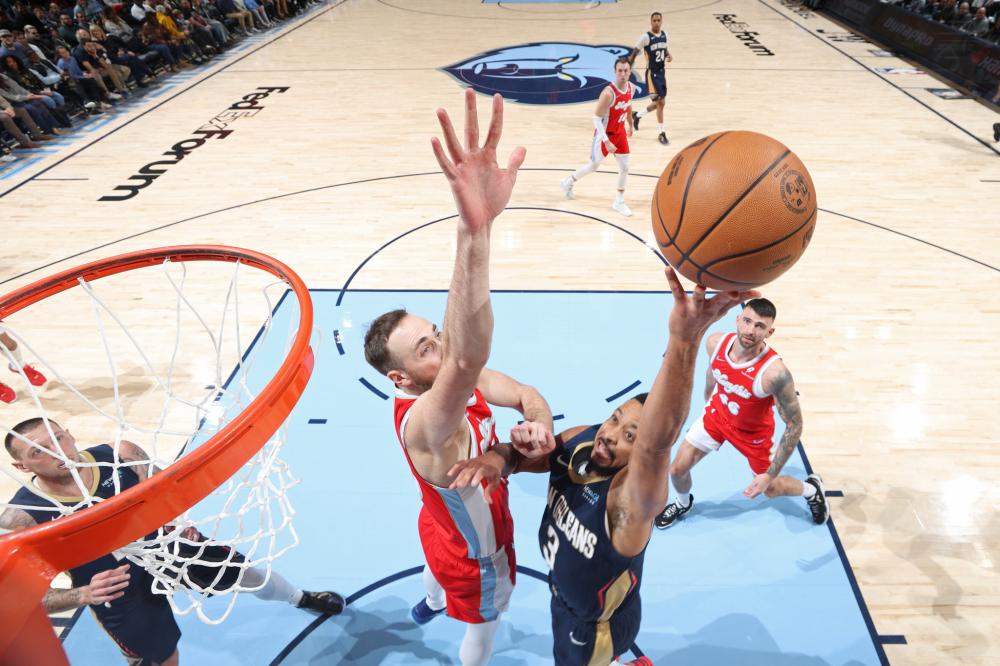 守与进攻端 守与进攻端