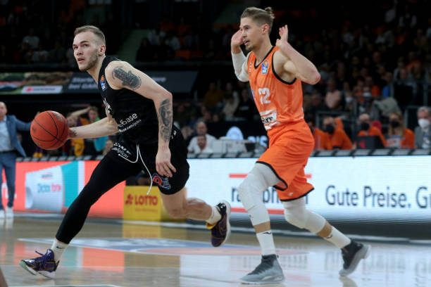 保持冷静是 保持冷静是