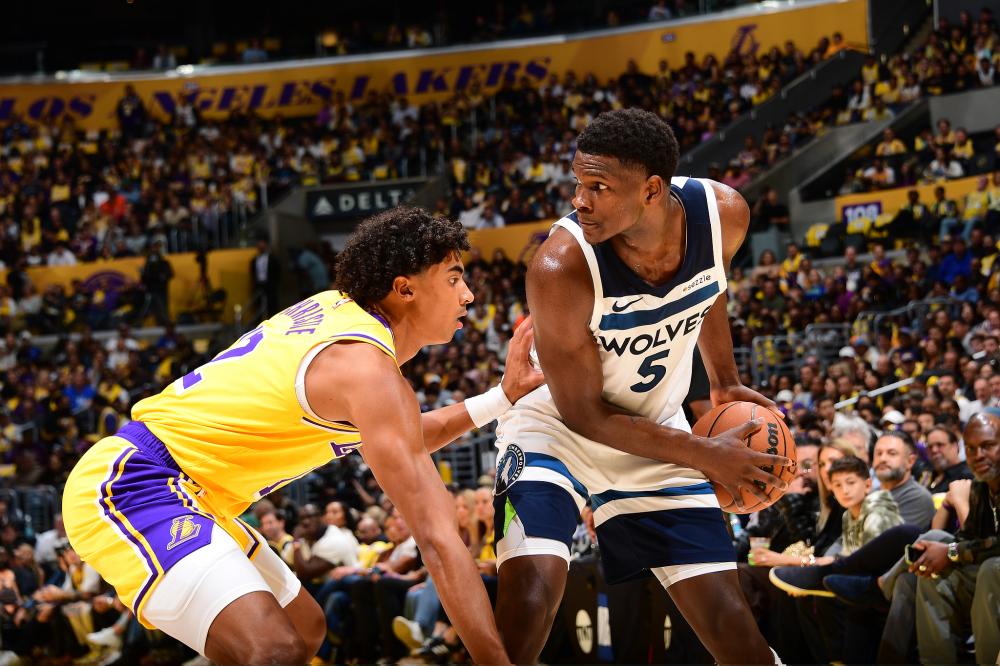 这与米尔顿 这与米尔顿